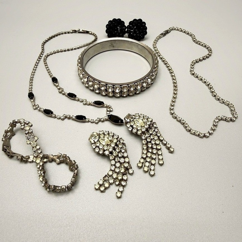 Vintage White Rhinestone Sequin Jewelry Lot 6pc Signed‎ and Unbranded